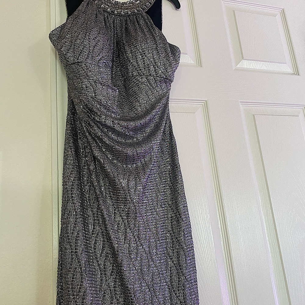 Cache dress. Size 8. Never worn. Very flattering. Rushing on side.